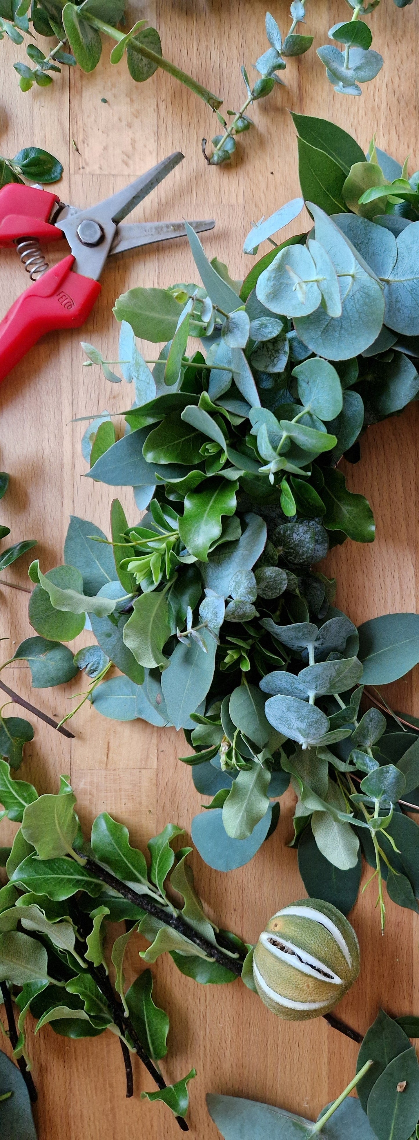 Christmas Wreath Workshop - Sunday, December 14th, 2pm - 4pm, Mad Yolk Farm