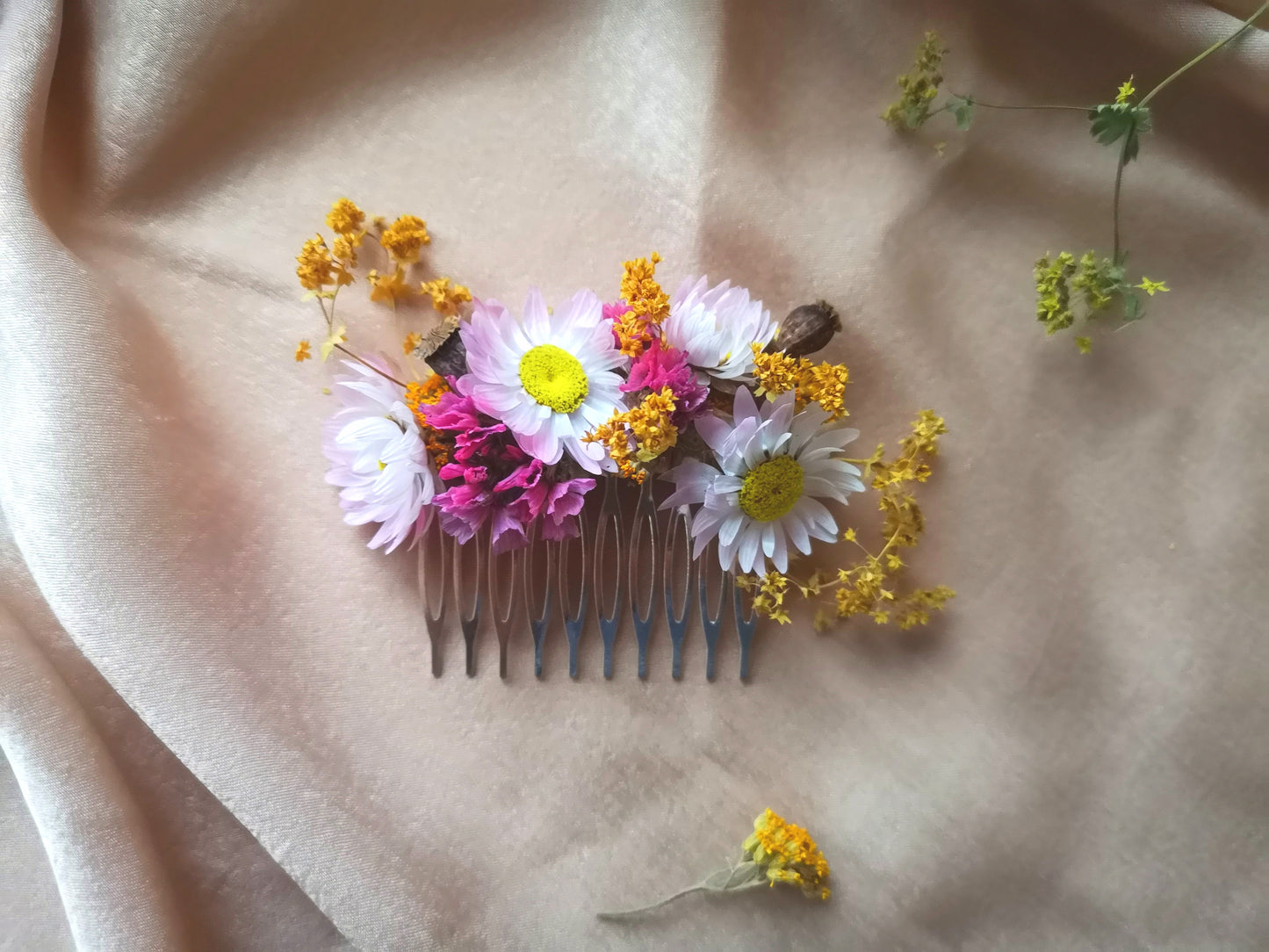 Dried Flower Hair Comb - Pretty in Pink